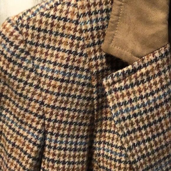 Blazer Wood blend size 4 From Talbots - Picture 3 of 6